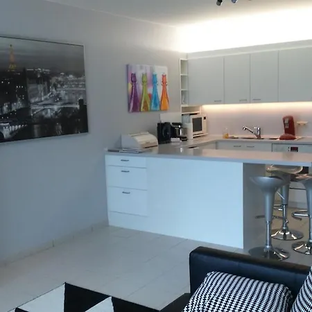 Private, Cozy 20 Min Brussels Apartament Rixensart