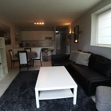 Private, Cozy 20 Min Brussels Apartament Rixensart